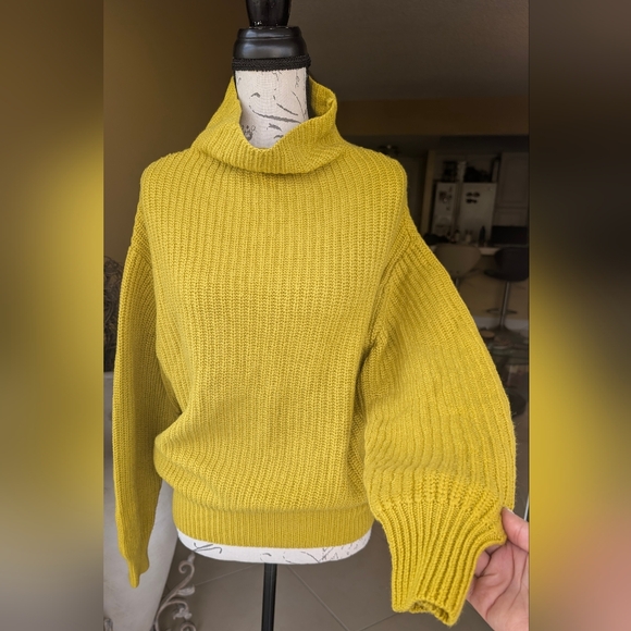 Aritzia Wilfred Montpellier Wool Turtleneck Sweater Mustard Yellow Size Small - Picture 7 of 16